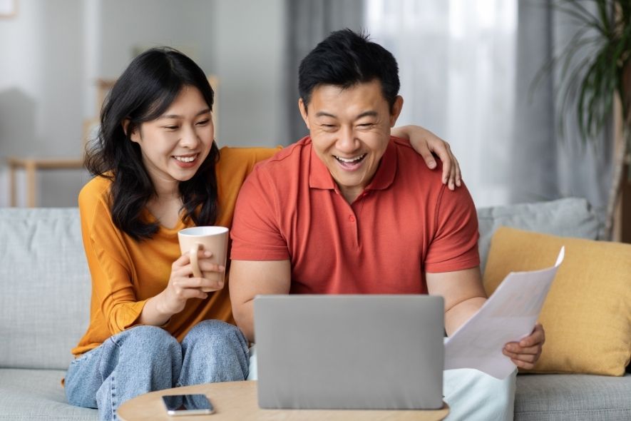 couple at laptop